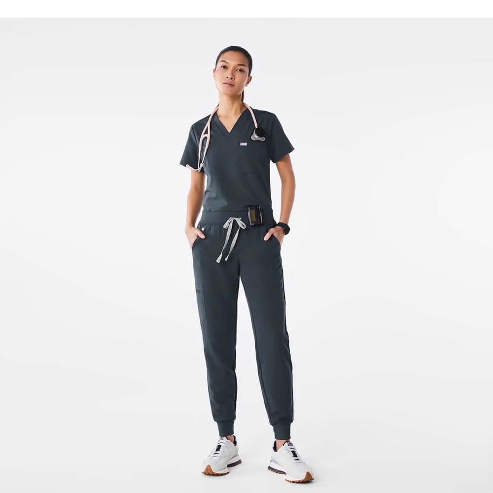 Figs scrub set // S top // MP bottom